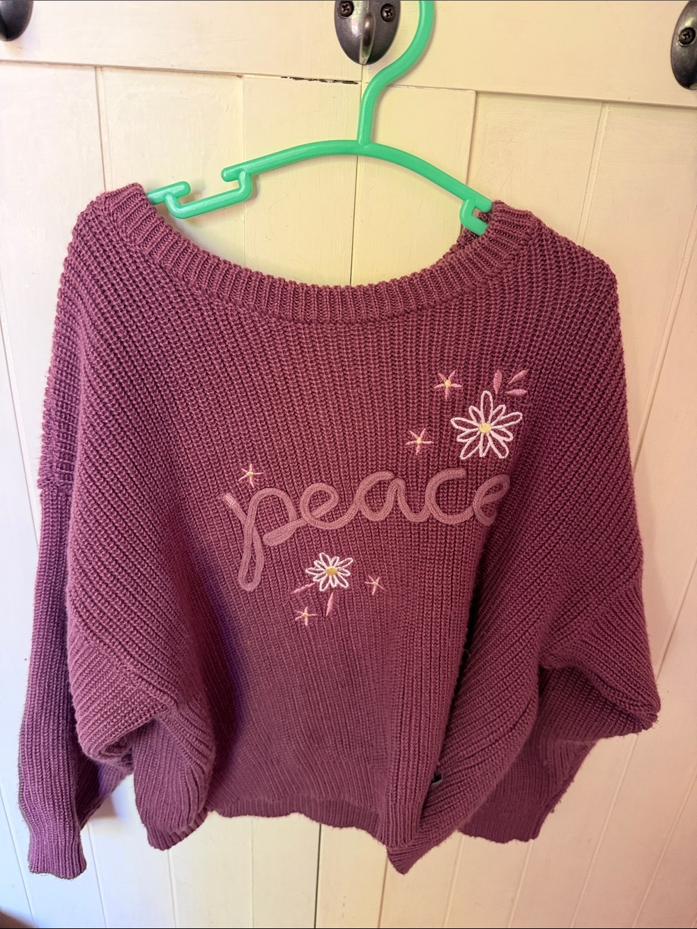 Cozy Mauve Scoopneck Sweater with 'Peace' Embroidery